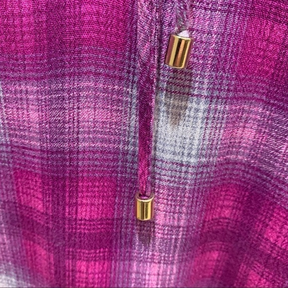 Juicy Couture Pink/White Plaid Boho Pullover Top Tie Neck Sz XS - Picture 8 of 8